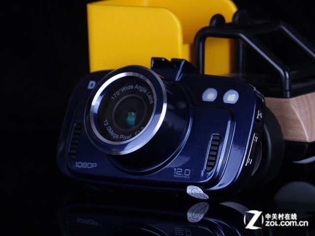 鋁鎂合金機(jī)身 DAZA G320行車記錄儀評(píng)測(cè)