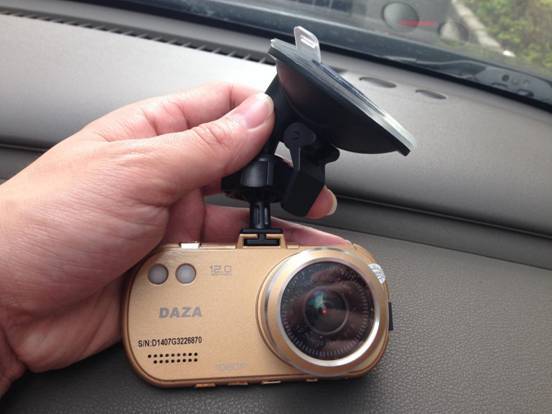 簡便 大智G322極清行車記錄儀上車安裝實拍