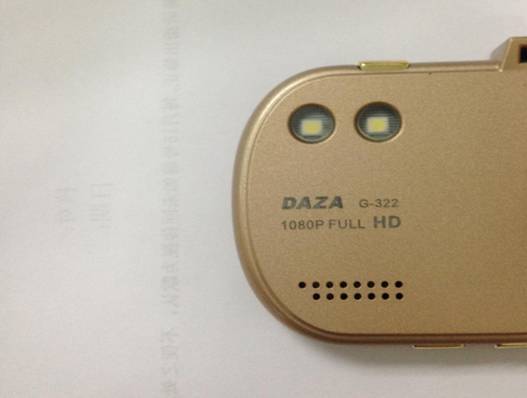 配雙LED閃光燈 大智行車(chē)記錄儀G322神來(lái)一筆